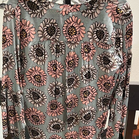 Loft 3/4 Sleeve V-neck, High/Low, Floral Print Women's Top Size Small #321 - Picture 5 of 6